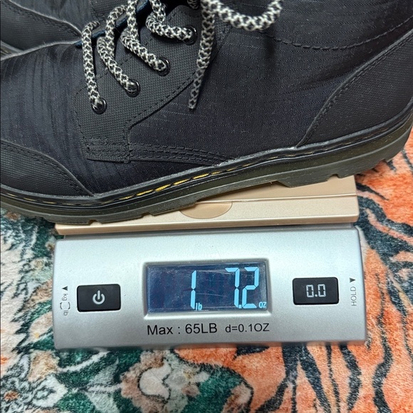 Dr. Martens YOUTH COMBS UTILITY BOOTS in Black - Picture 5 of 10